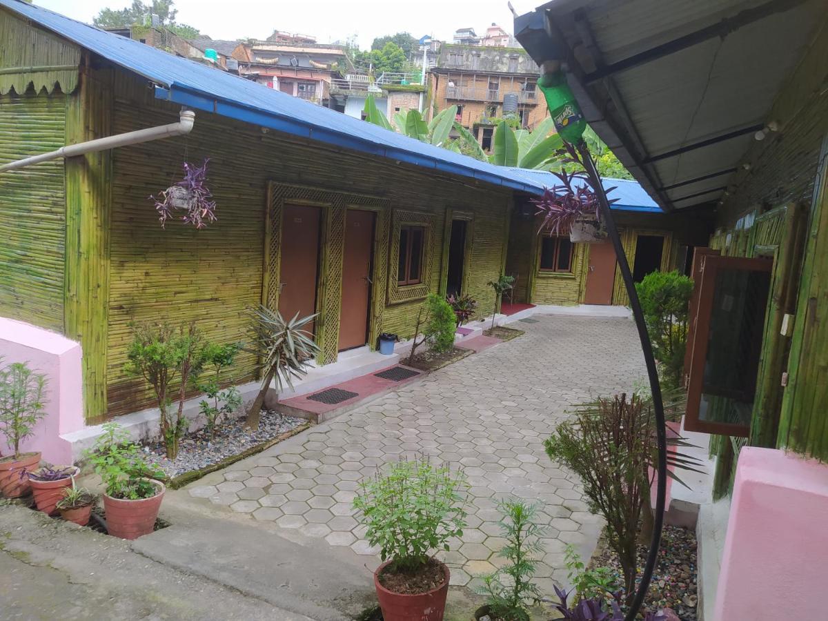Hotel New Bamboo Palace Gorkhā المظهر الخارجي الصورة